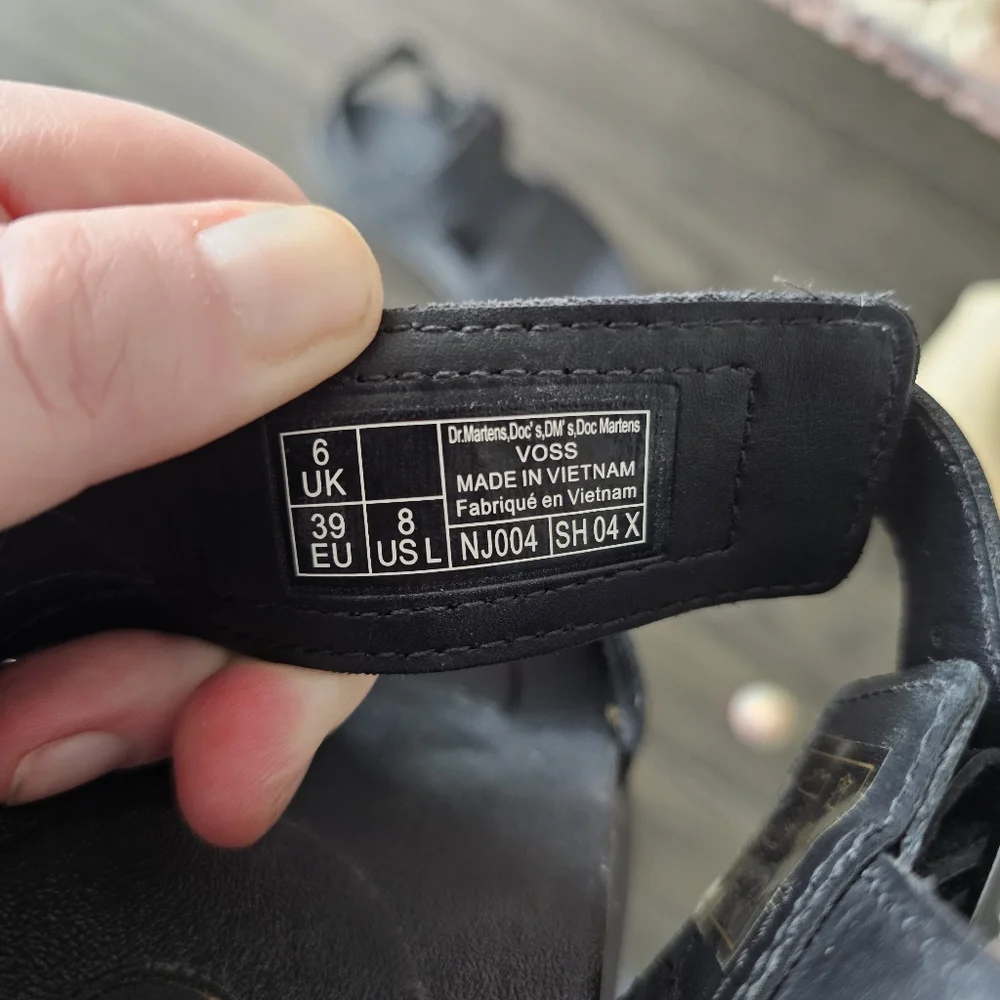 Dr. Martens Voss Sandals - Picture 7 of 8